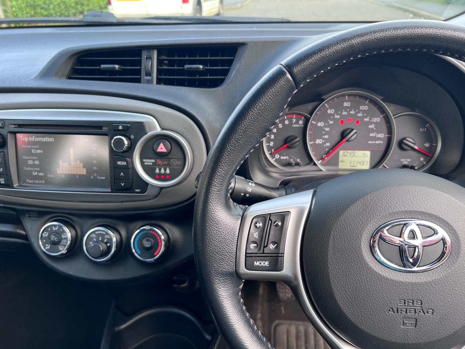 Used Toyota Yaris 2013 for sale - 77350389: Photo 12