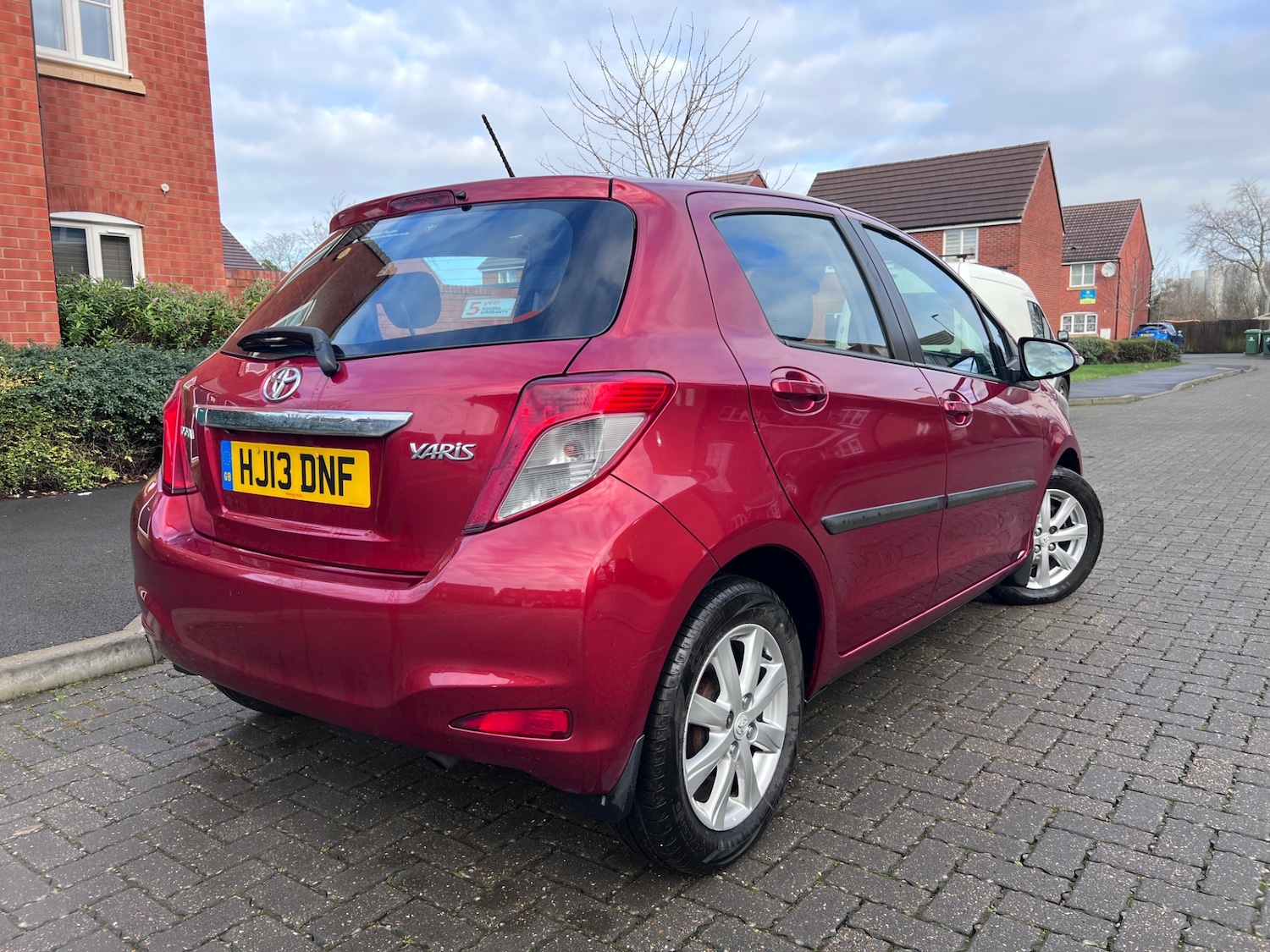 Used Toyota Yaris 2013 for sale - 77350389: Photo 4