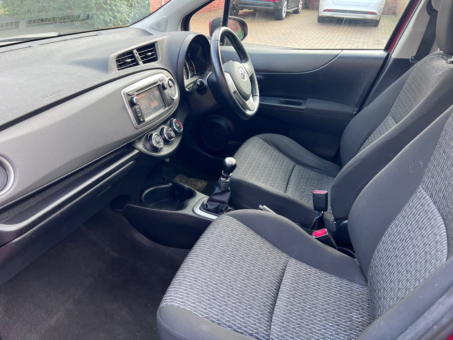 Used Toyota Yaris 2013 for sale - 77350389: Photo 7