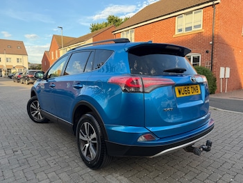 Used Toyota RAV4 2016 for sale - 79536210: Photo
