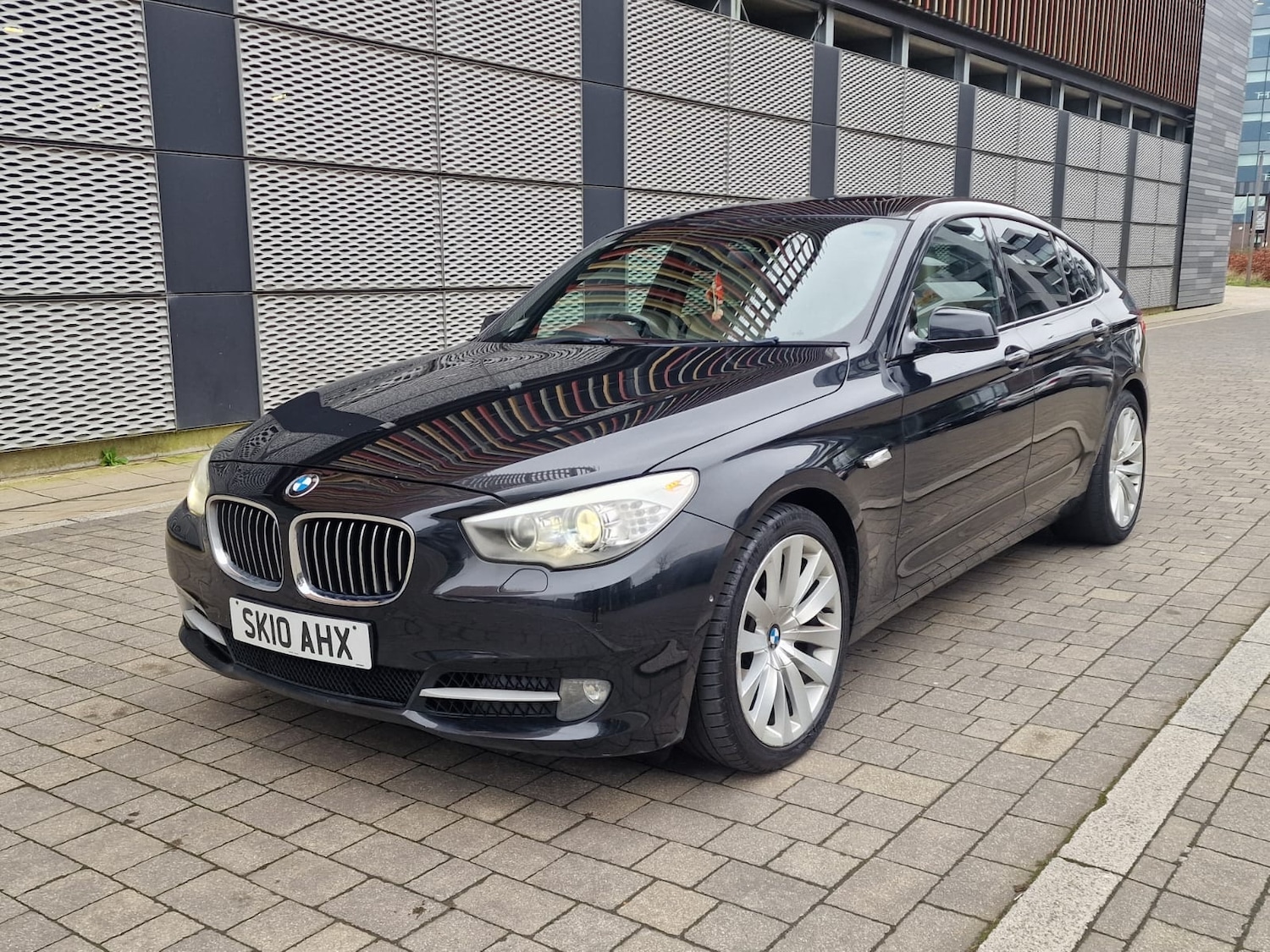 Used BMW 5 Series 2010 for sale - 77953880: Photo 2