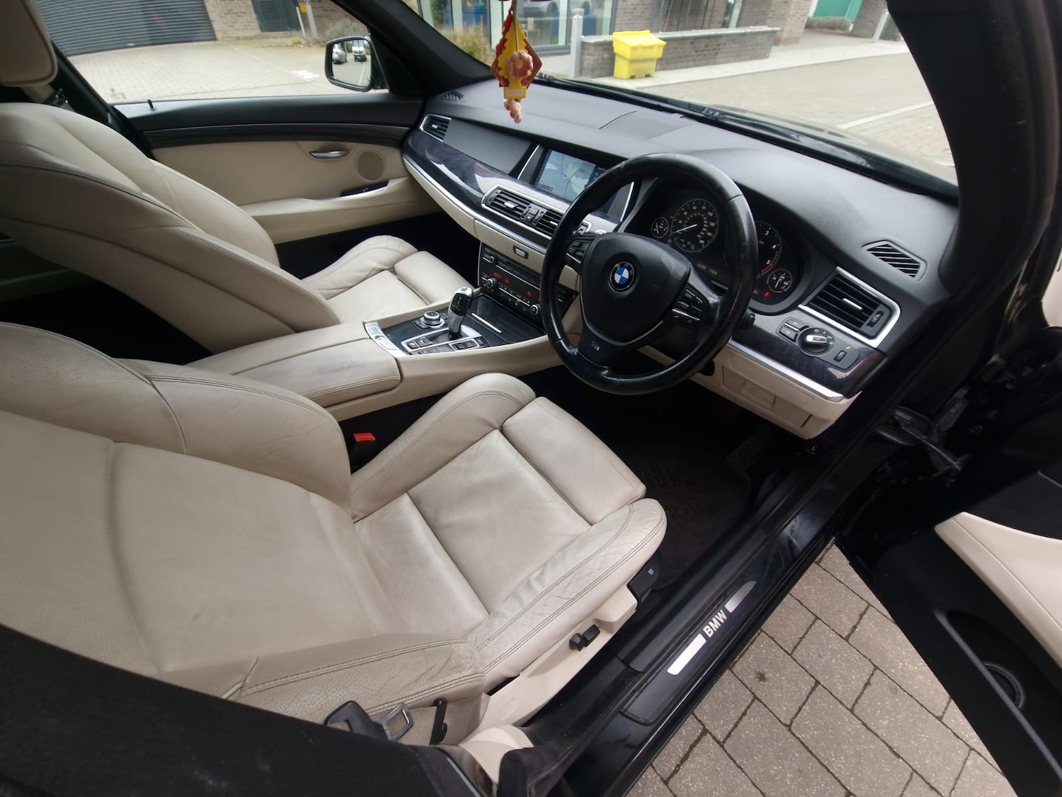 Used BMW 5 Series 2010 for sale - 77953880: Photo 9