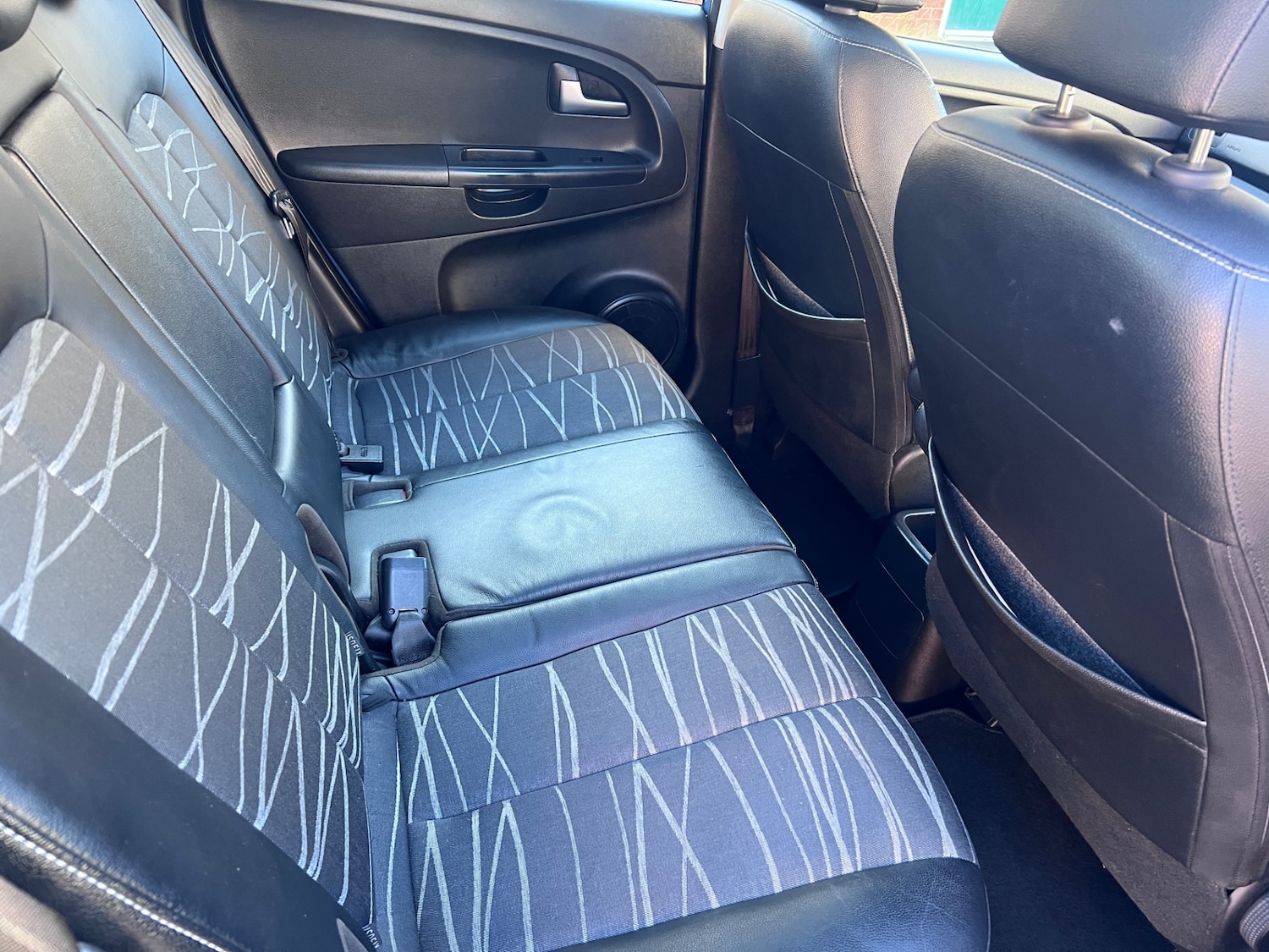 Used Kia Venga 2012 for sale - 77934748: Photo 11