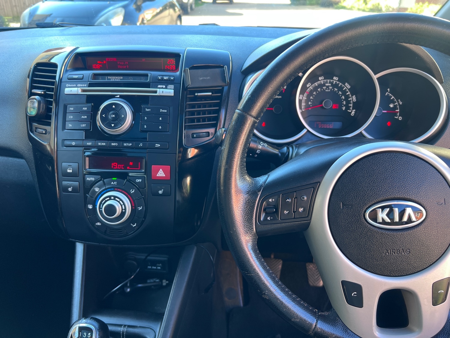 Used Kia Venga 2012 for sale - 77934748: Photo 13