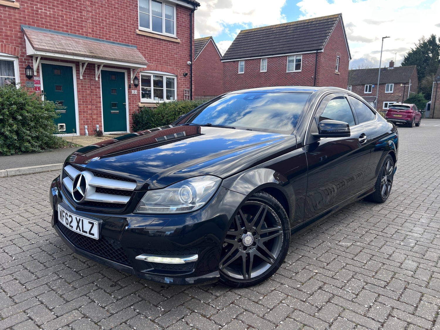 Used Mercedes-Benz C Class 2012 for sale - 77819328: Photo 2