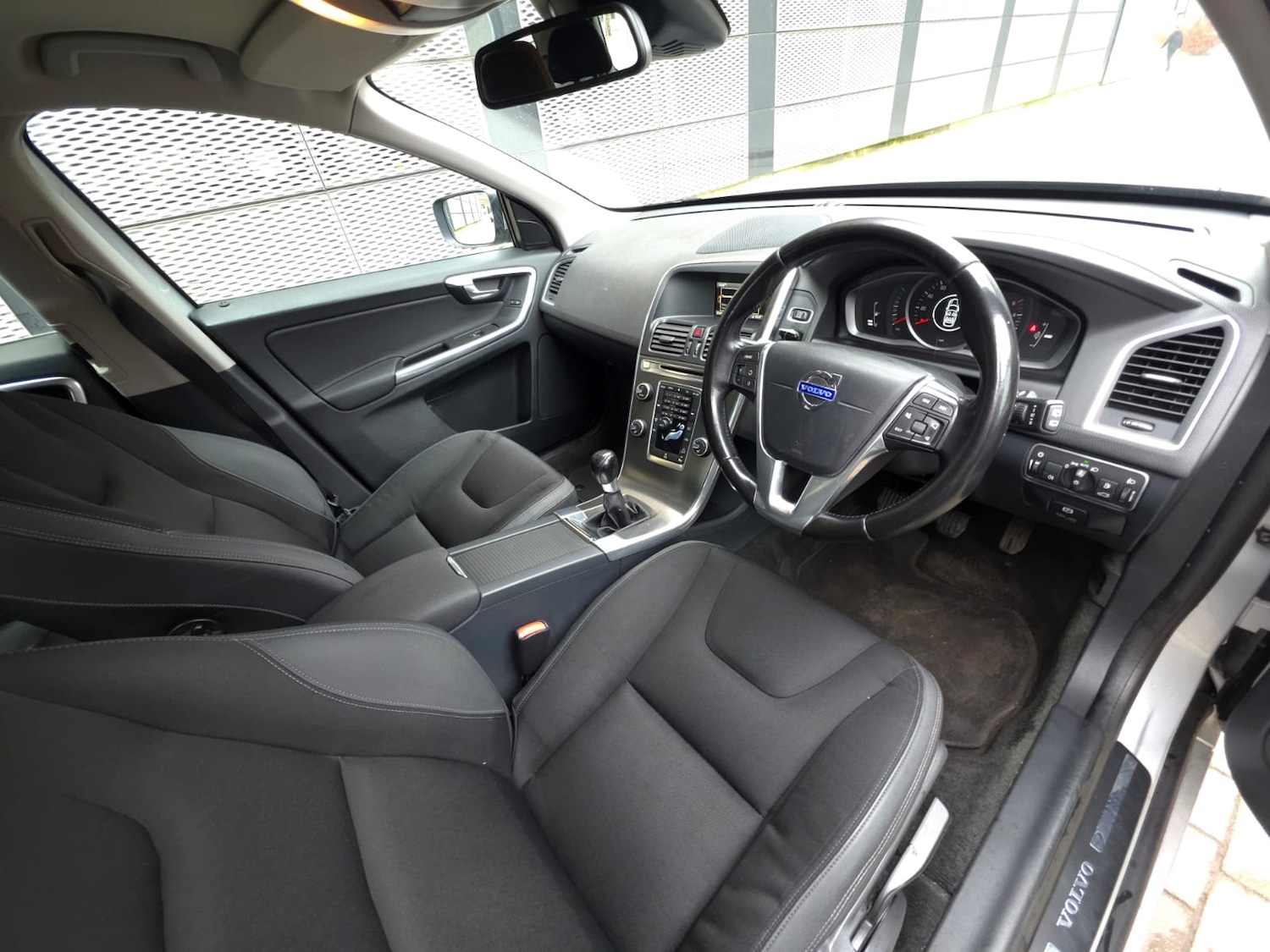 Used Volvo XC60 2014 for sale - 77653183: Photo 12