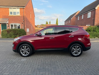 Used Hyundai Santa Fe 2015 for sale - 79302257: Photo