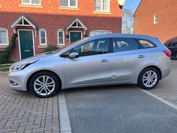 Used Kia Ceed 2013 for sale - 77918794: Photo