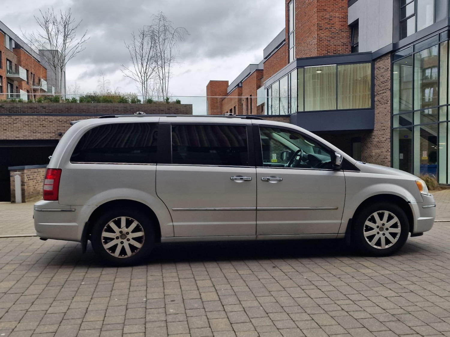 Used Chrysler Grand Voyager 2011 for sale - 77792680: Photo 13