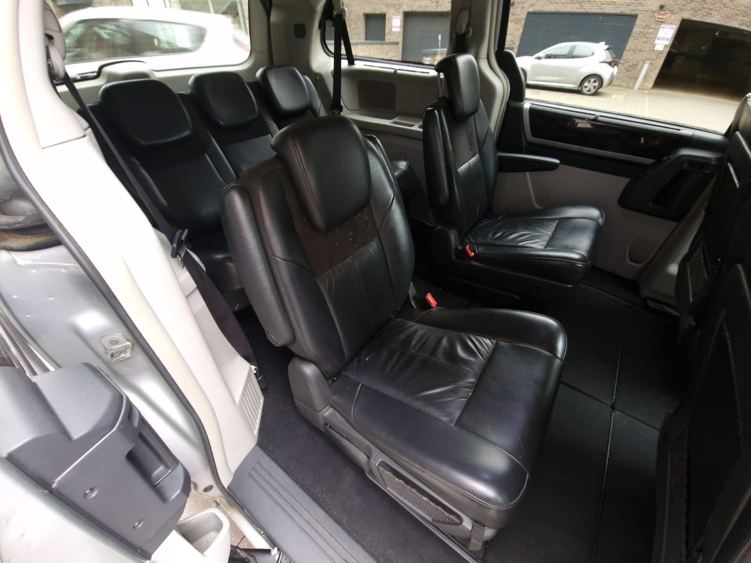 Used Chrysler Grand Voyager 2011 for sale - 77792680: Photo 8
