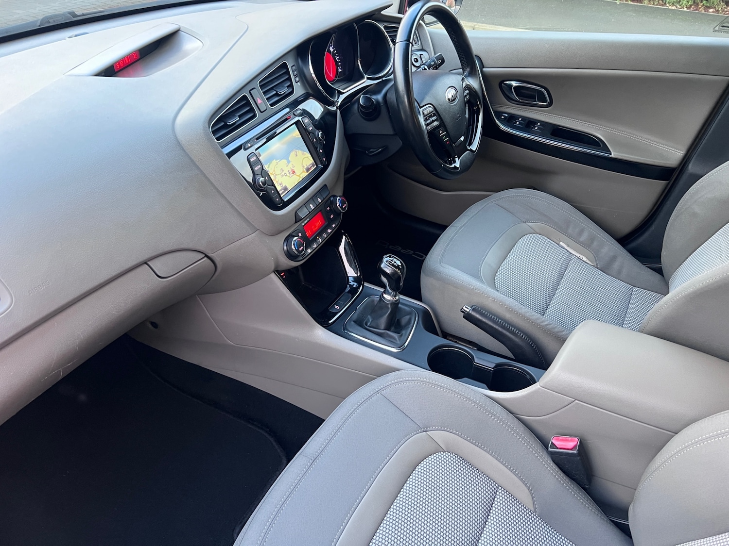 Used Kia Ceed 2012 for sale - 77300699: Photo 9