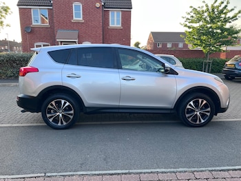 Used Toyota RAV4 2014 for sale - 79011058: Photo