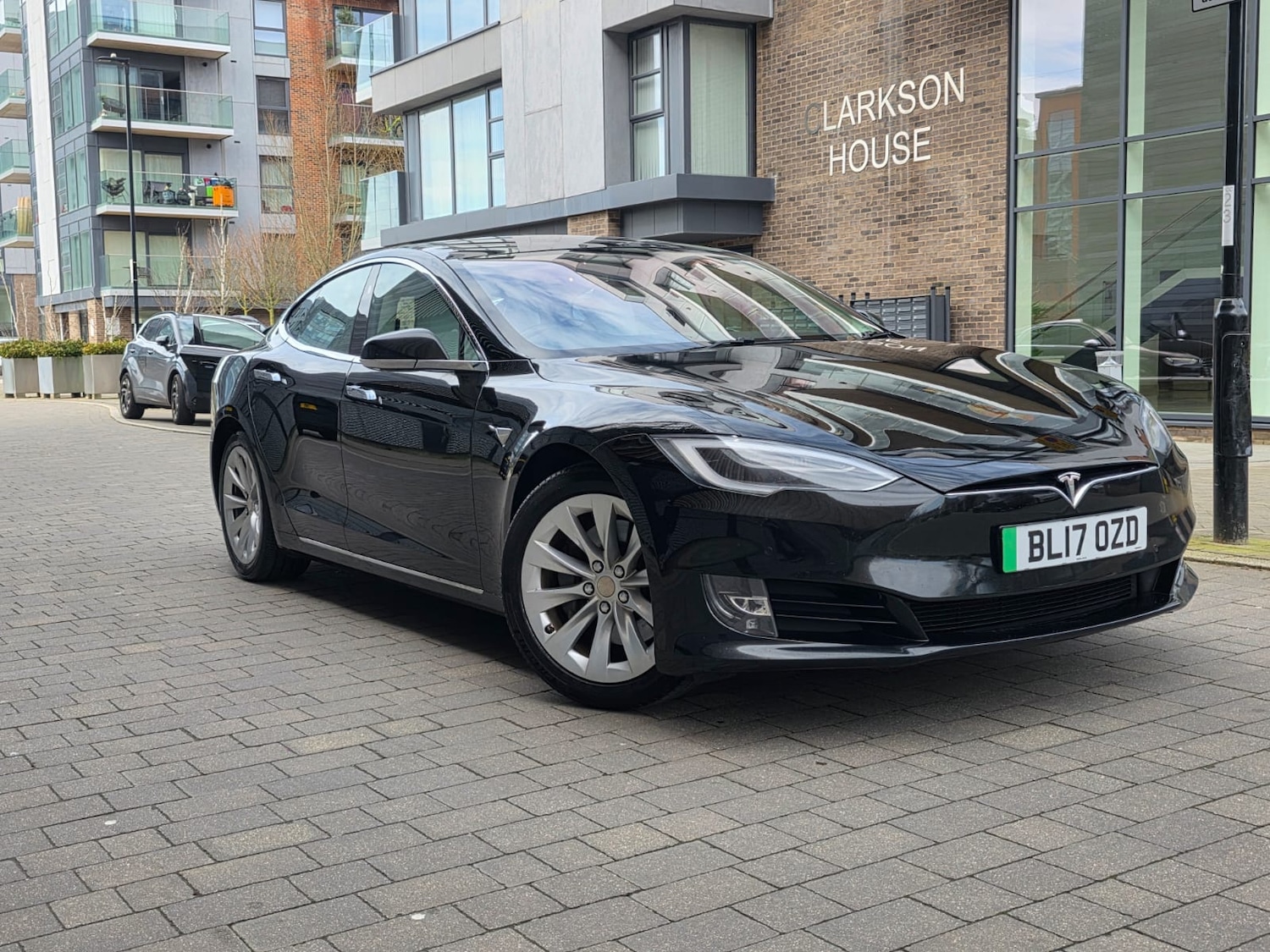 Used Tesla Model S 2017 for sale - 77792726: Photo 3