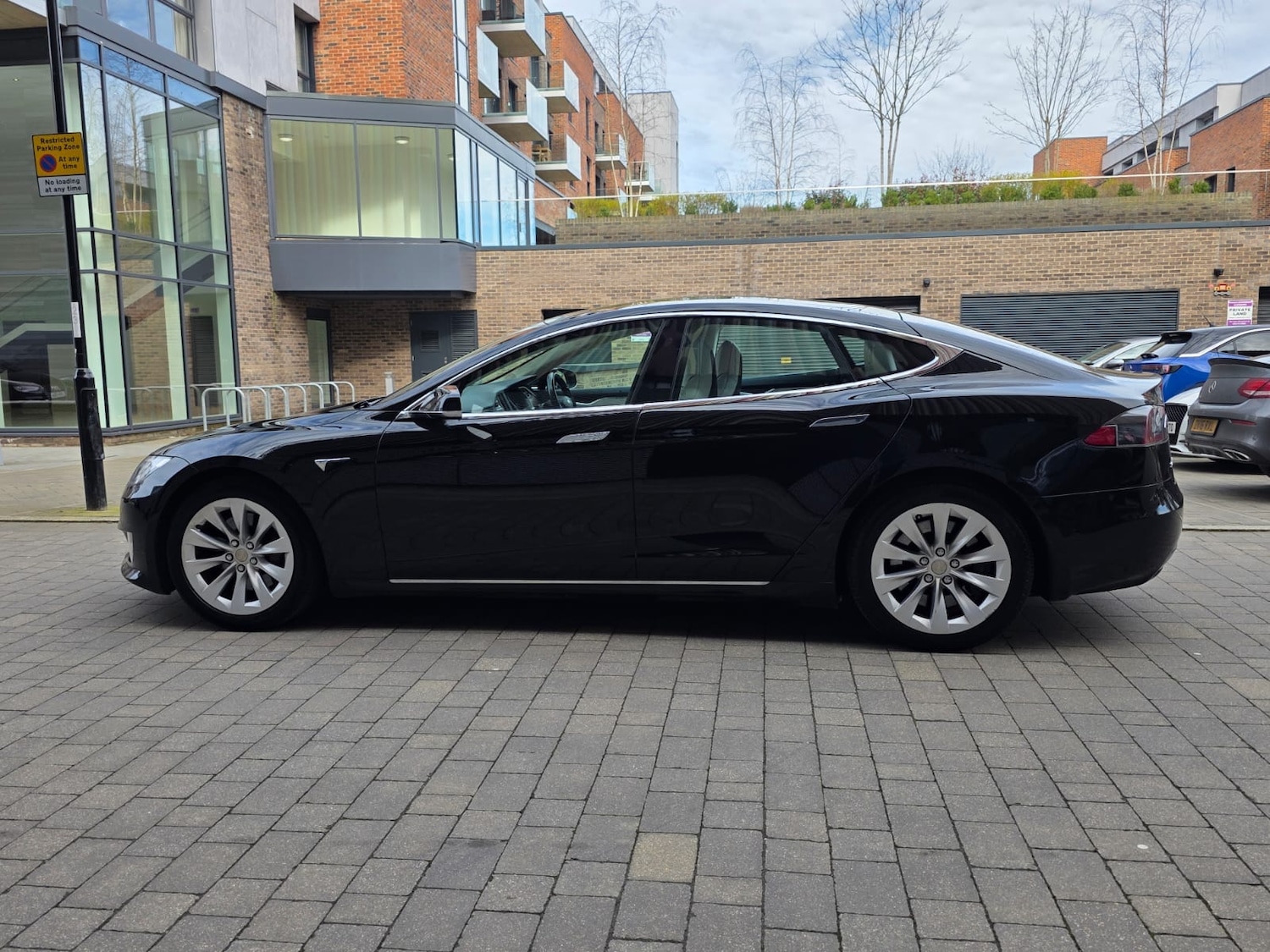 Used Tesla Model S 2017 for sale - 77792726: Photo 5
