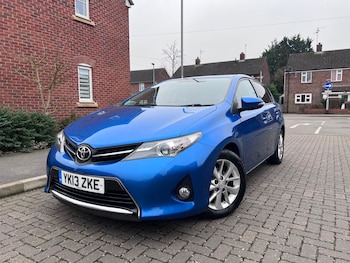 Used Toyota Auris 2013 for sale - 77418290: Photo