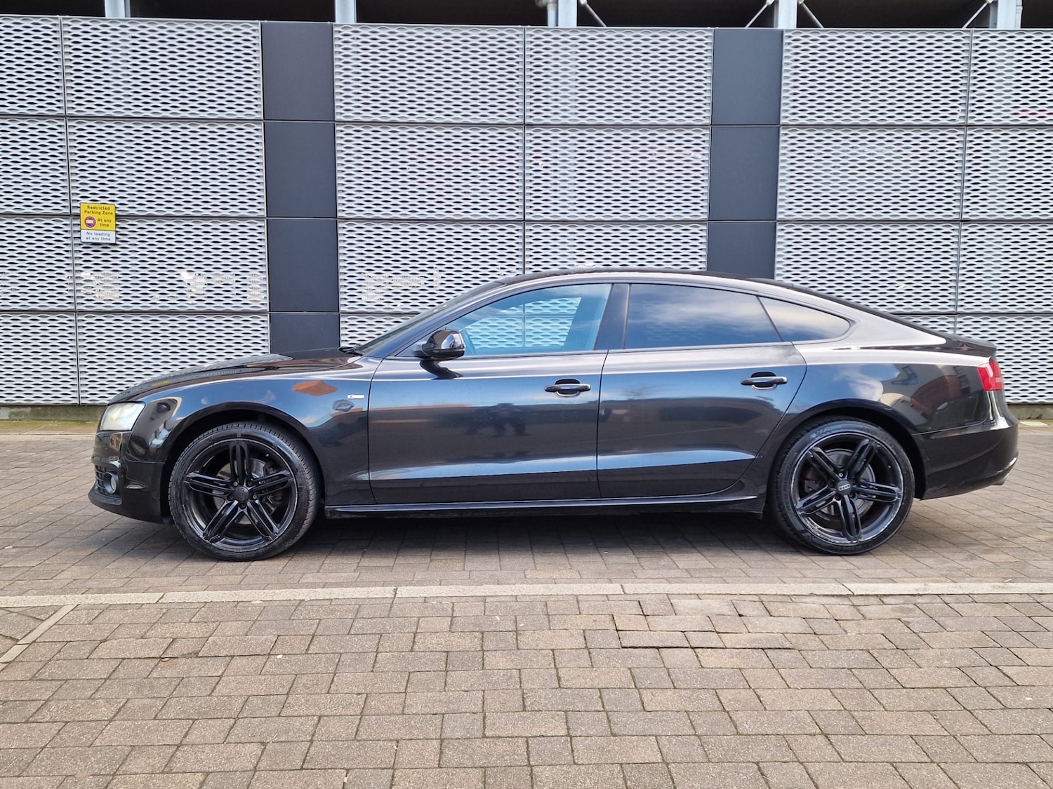 Used Audi A5 2011 for sale - 77398313: Photo 5