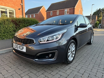 Used Kia Ceed 2016 for sale - 79463229: Photo