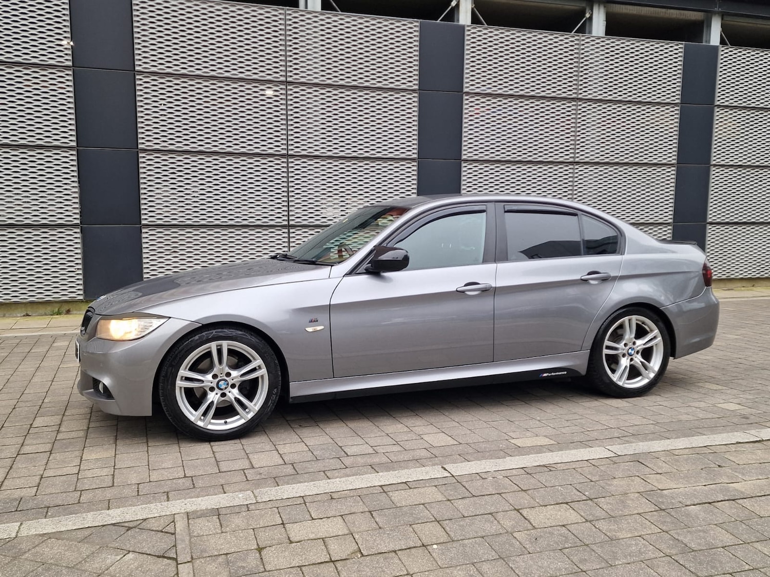 Used BMW 3 Series 2009 for sale - 77792707: Photo 3