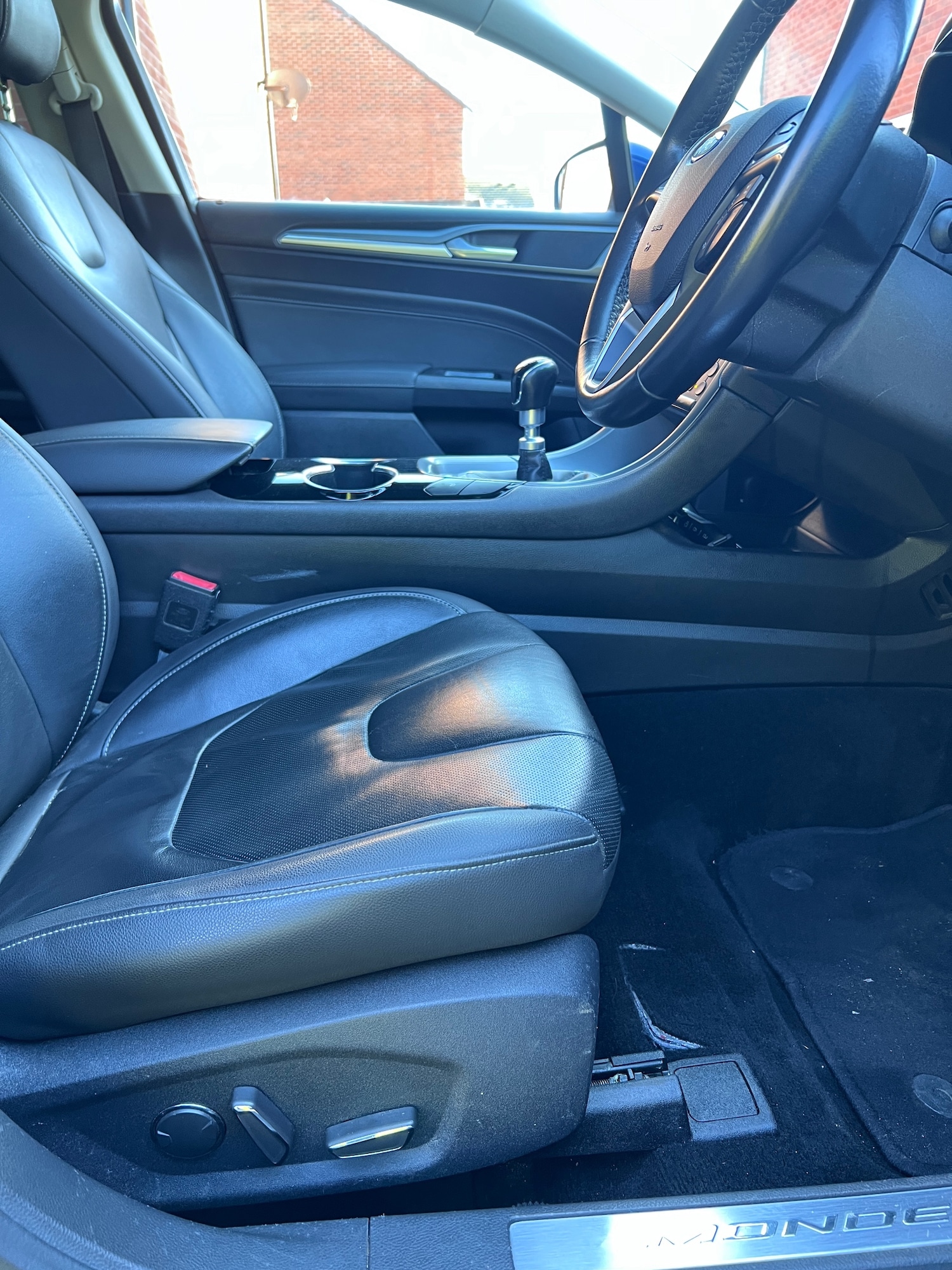 Used Ford Mondeo 2015 for sale - 77555649: Photo 14