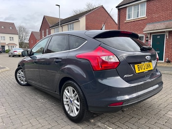 Used Ford Focus 2013 for sale - 77677073: Photo