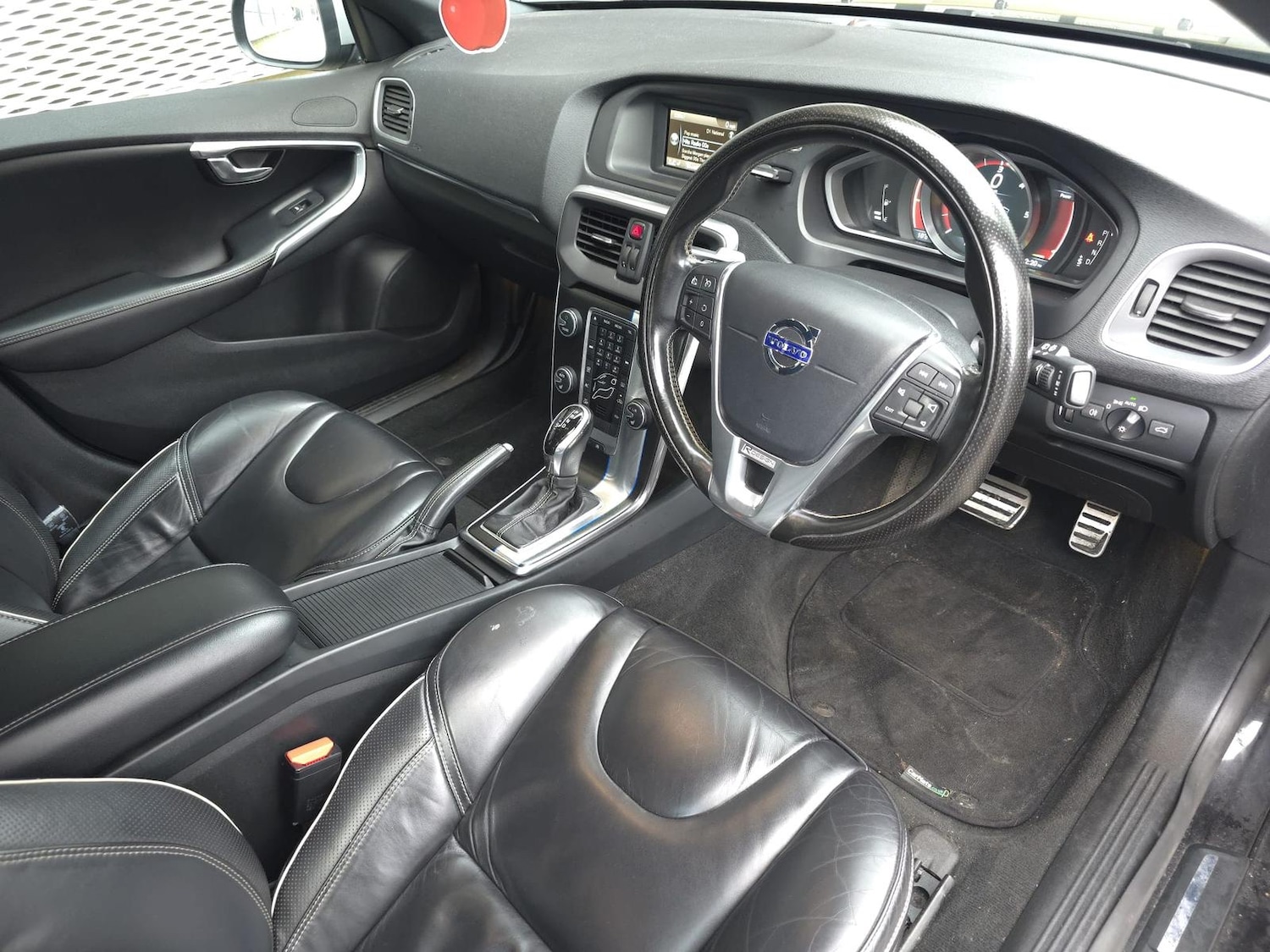 Used Volvo V40 2016 for sale - 77289017: Photo 13