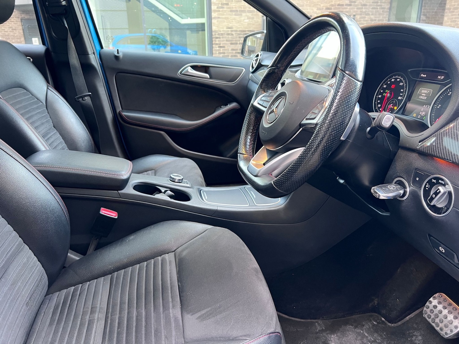 Used Mercedes-Benz B Class 2015 for sale - 77289011: Photo 10