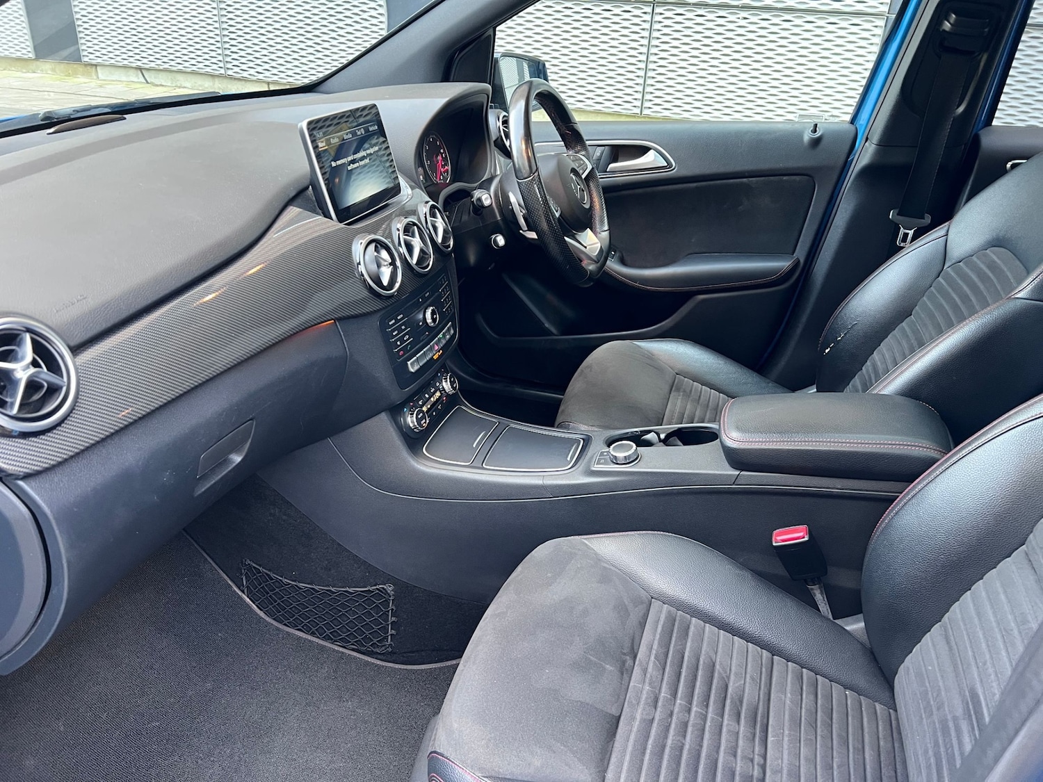 Used Mercedes-Benz B Class 2015 for sale - 77289011: Photo 12