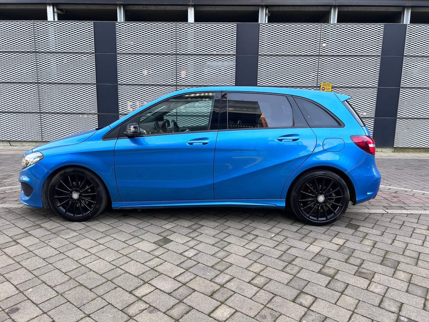 Used Mercedes-Benz B Class 2015 for sale - 77289011: Photo 3