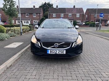 Used Volvo V60 2012 for sale - 78739197: Photo
