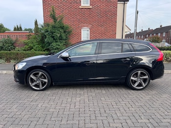 Used Volvo V60 2012 for sale - 78739197: Photo