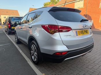 Used Hyundai Santa Fe 2015 for sale - 79507593: Photo