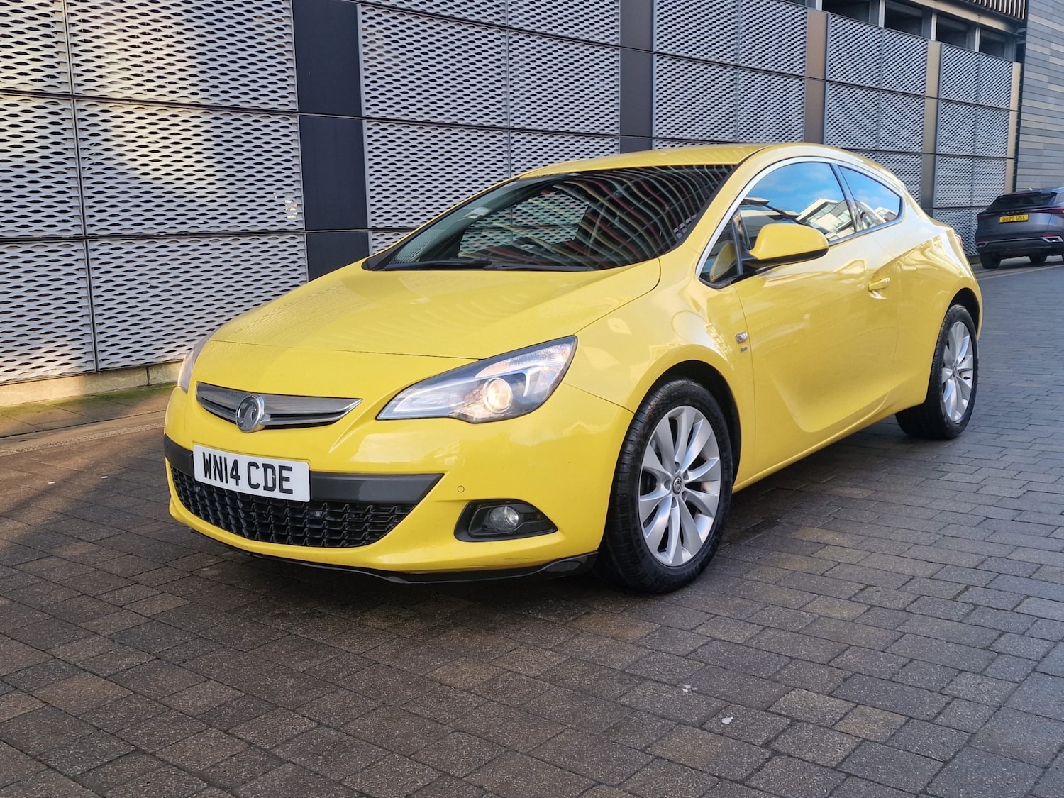 Used Vauxhall Astra GTC 2014 for sale - 77289513: Photo 3