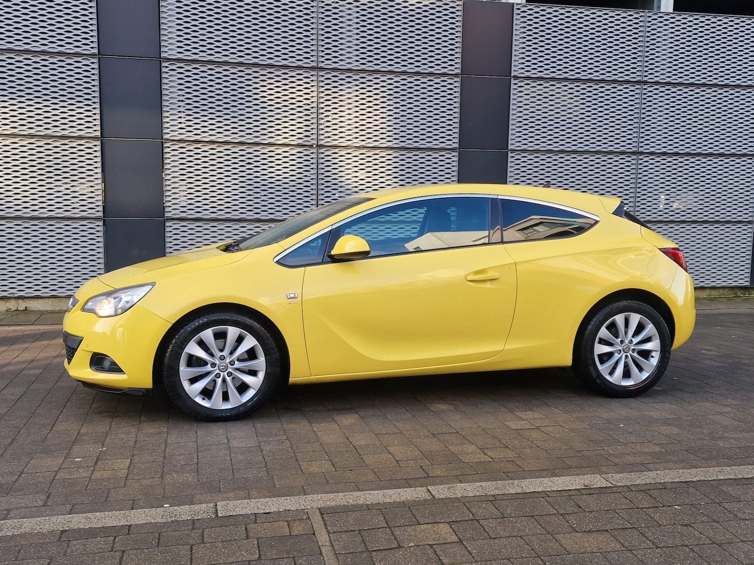 Used Vauxhall Astra GTC 2014 for sale - 77289513: Photo 5