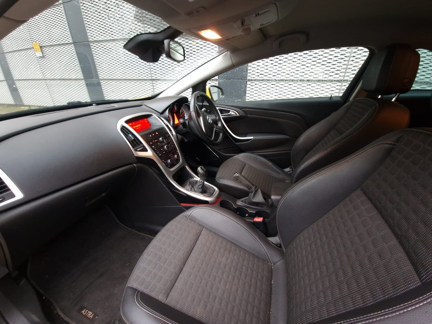 Used Vauxhall Astra GTC 2014 for sale - 77289513: Photo 8