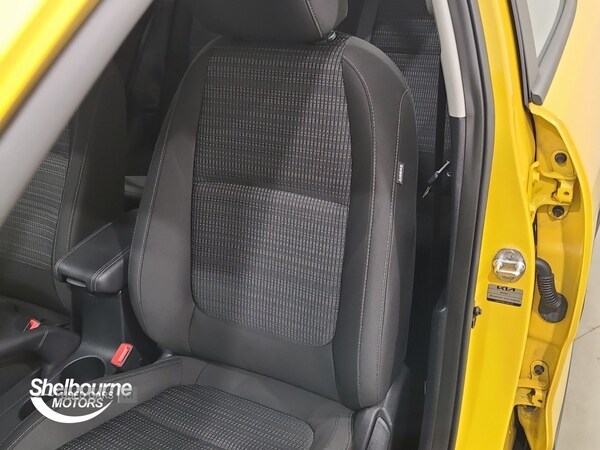 Used Kia Stonic 2021 for sale - 76248087: Photo 47