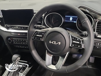 Used Kia Ceed 2025 for sale - 76647008: Photo