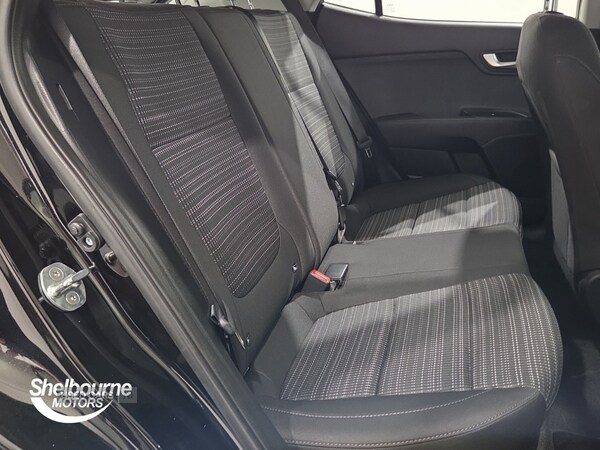 Used Kia Stonic 2022 for sale - 76977180: Photo 30