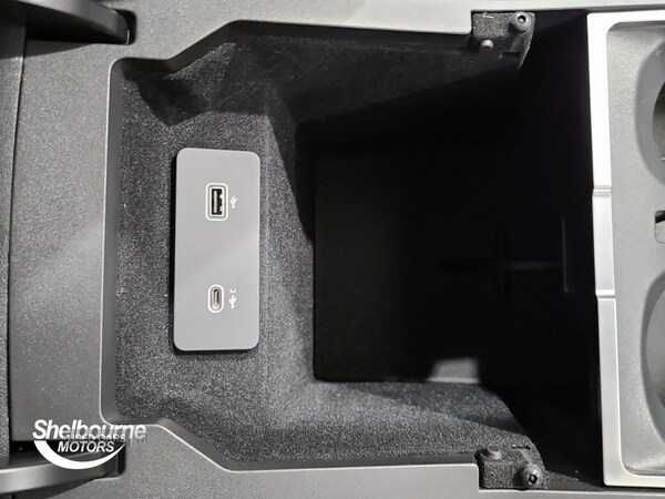 Used Jaguar E-Pace 2021 for sale - 76215804: Photo 6