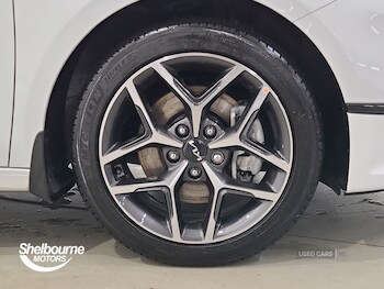 Used Kia Ceed 2025 for sale - 76500328: Photo