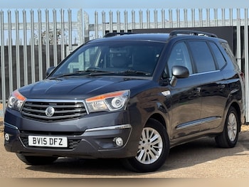 Used Ssangyong Turismo 2015 for sale - 79256184: Photo