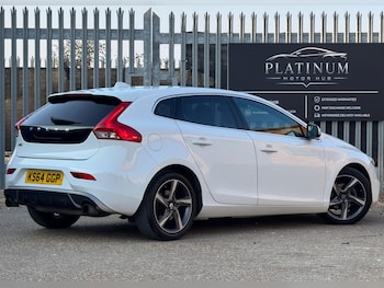 Used Volvo V40 2014 for sale - 79213149: Photo