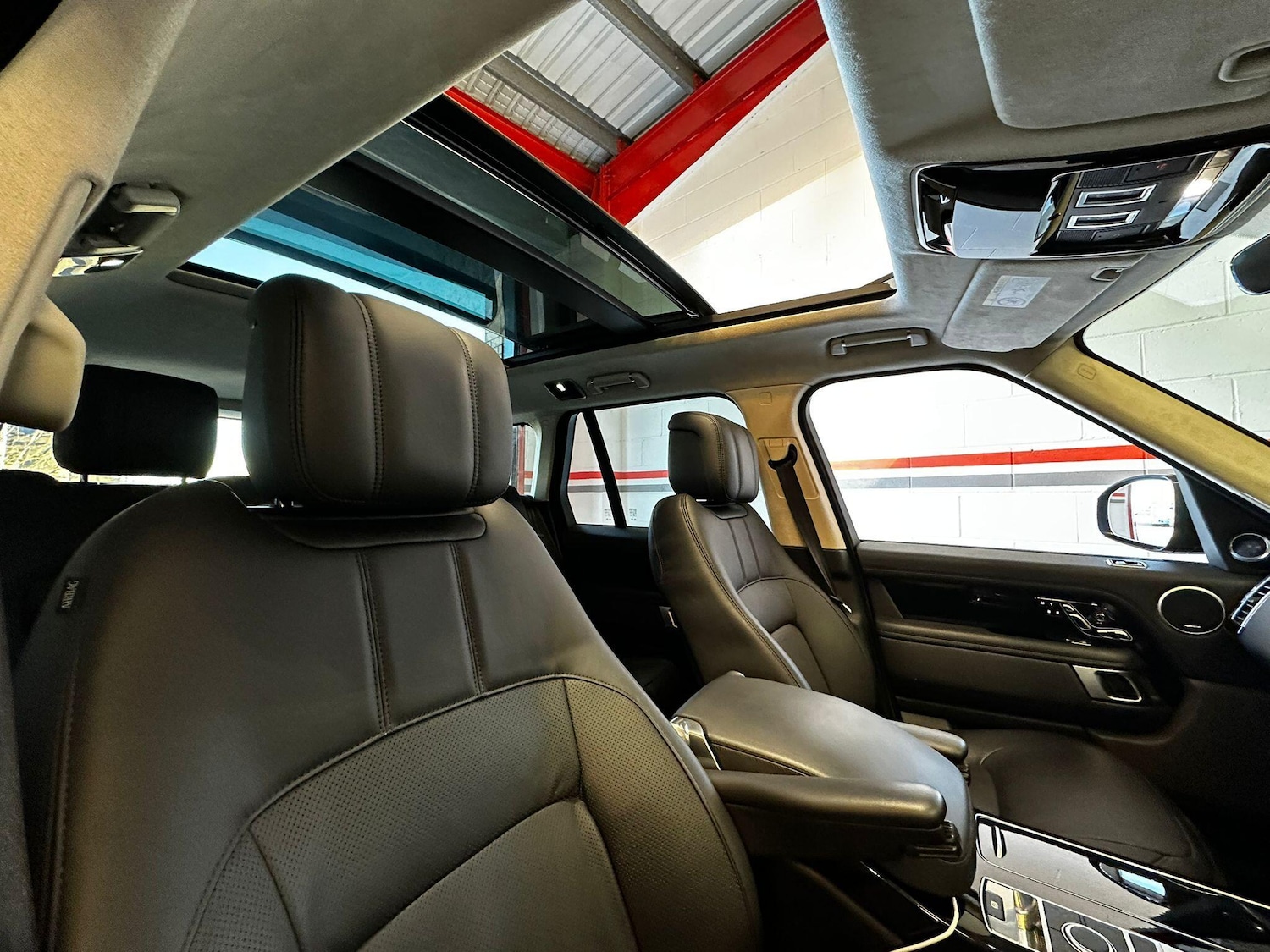 Used Land Rover Range Rover 2021 for sale - 76607038: Photo 38