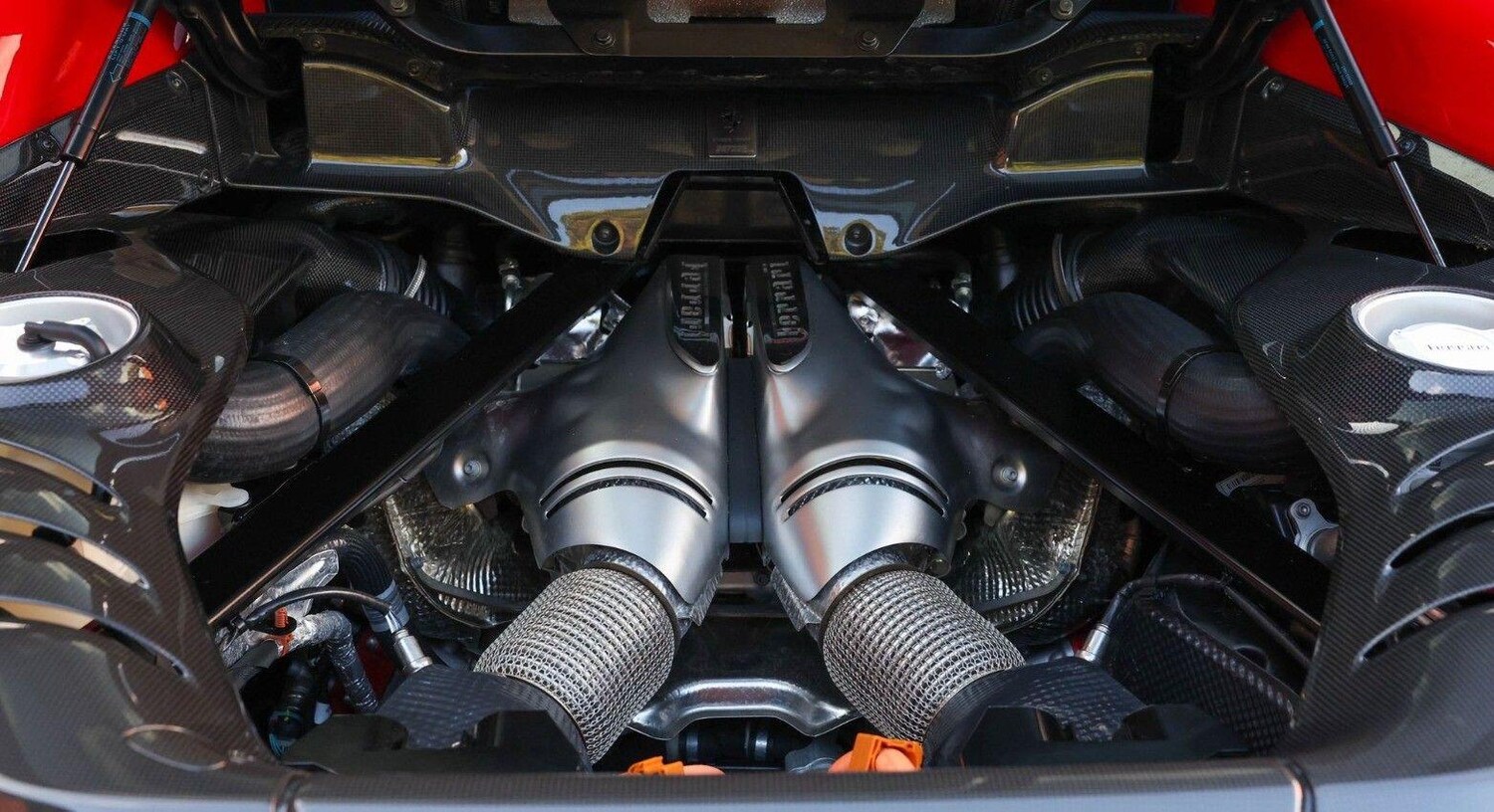 Used Ferrari 296 GTB 2023 for sale - 78047207: Photo 12