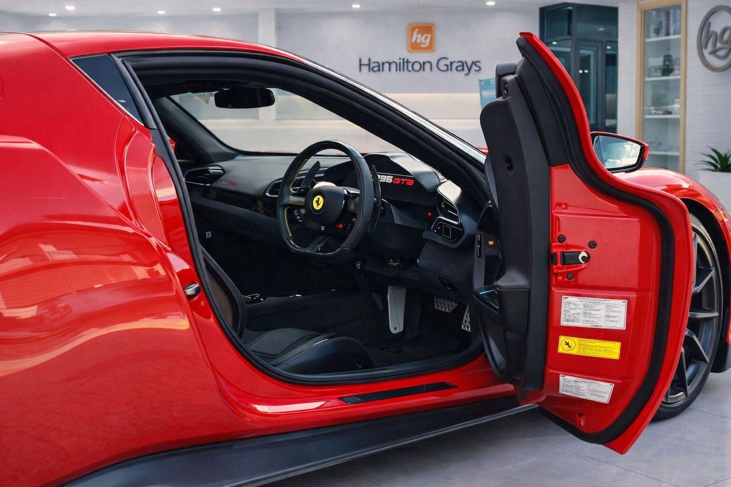 Used Ferrari 296 GTB 2023 for sale - 78047207: Photo 9