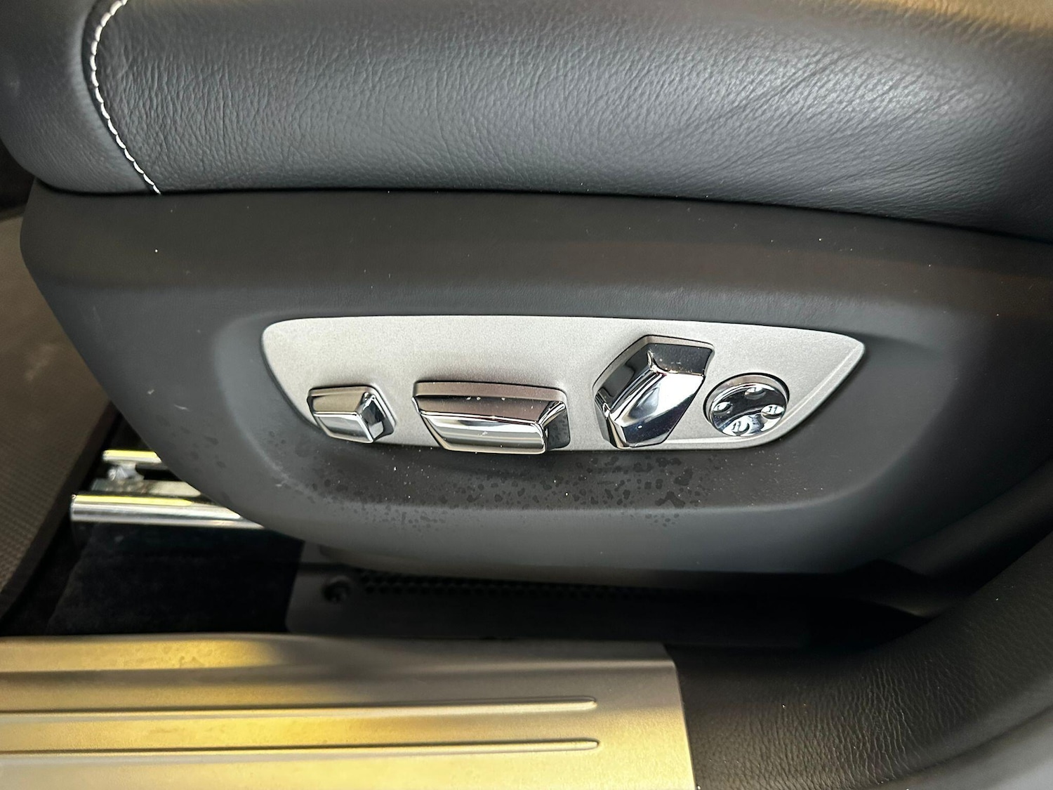 Used Rolls-Royce Ghost 2015 for sale - 75378277: Photo 38
