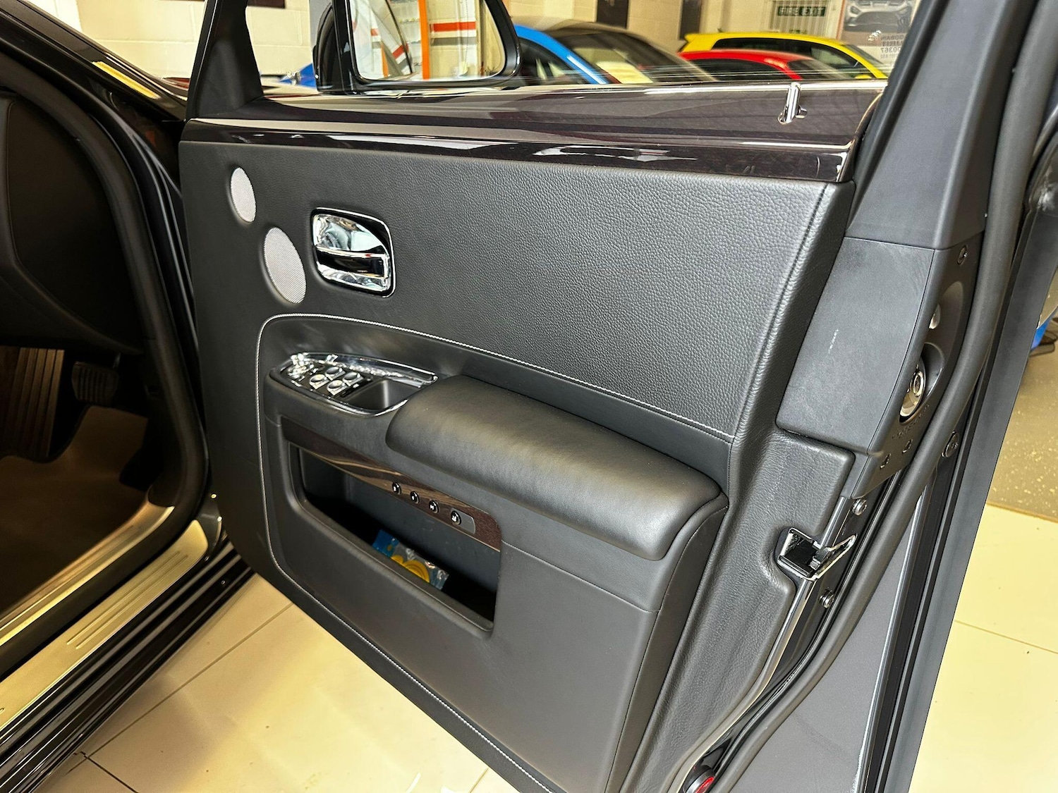 Used Rolls-Royce Ghost 2015 for sale - 75378277: Photo 50