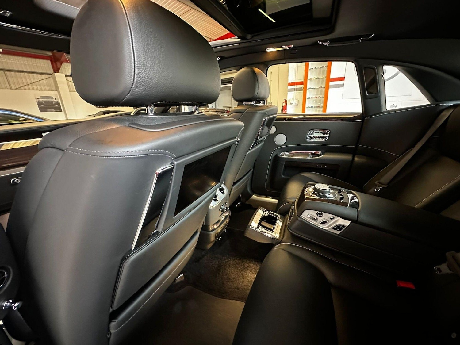 Used Rolls-Royce Ghost 2015 for sale - 75378277: Photo 70