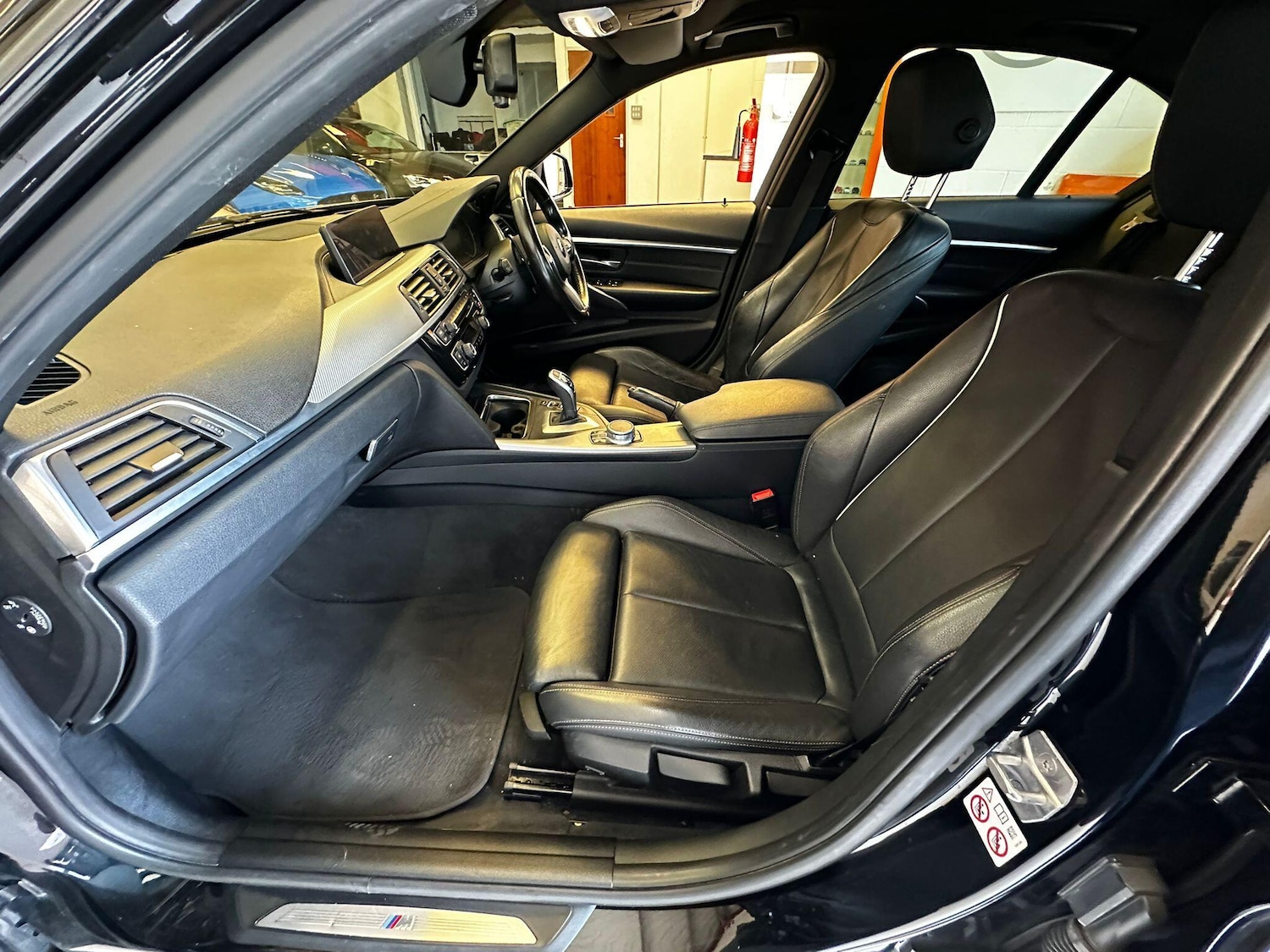 Used BMW 3 Series 2018 for sale - 75646273: Photo 46