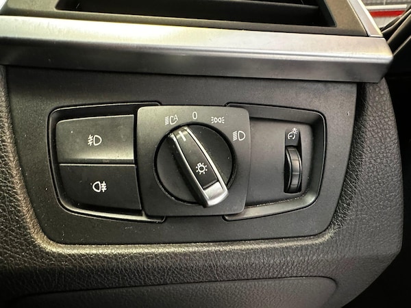 Used BMW 3 Series 2018 for sale - 75646273: Photo 61