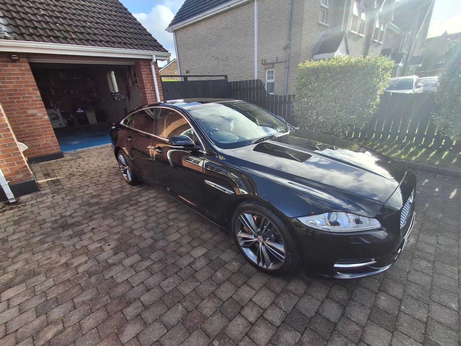 Used Jaguar XJ 2011 for sale - 76735449: Photo 1